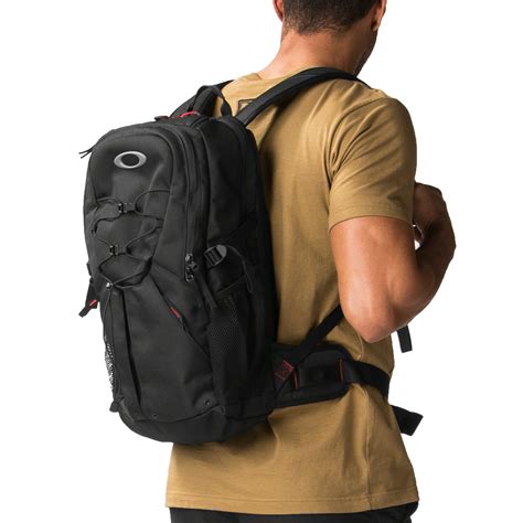 Oakley Synthetic Vigor Backpack In Black For Men Lyst