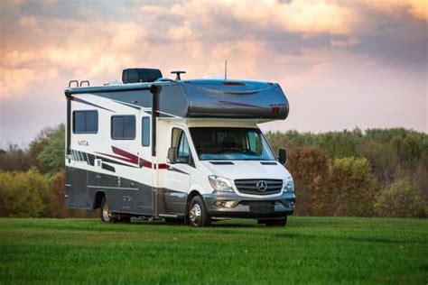 The 11 Best Small Class C Rvs Of 2021 For Living And