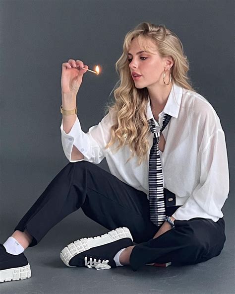 Jessica Belkin Jessicabelkin Instagram Photos And Videos In 2022 Fashion Girl Style