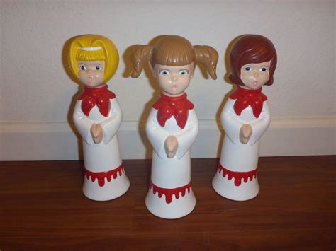Vintage Christmas Choir Girls Singers Carolers Figures Ceramic 1970s