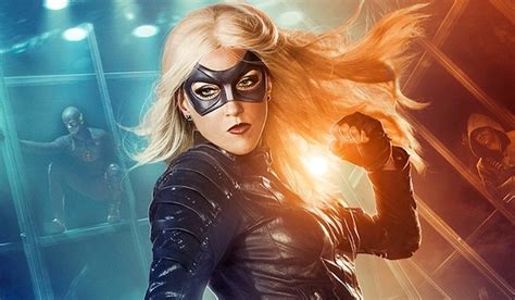 Katie Cassidys Black Canary Gets Her Own Arrow Cage Match