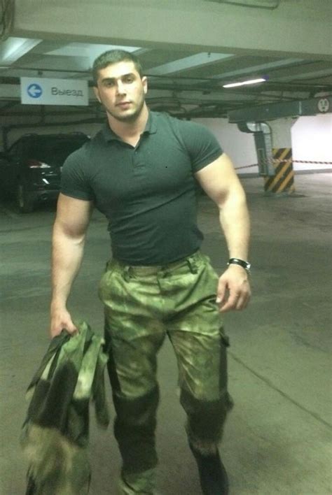 Pin By Louis Kings On Violeme Sr Policia Hot Army Men Sexy Military Men Military Muscle Men