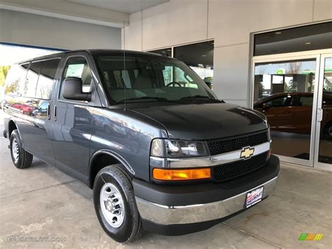 2017 Cyber Gray Metallic Chevrolet Express 2500 Passenger Lt 123816041