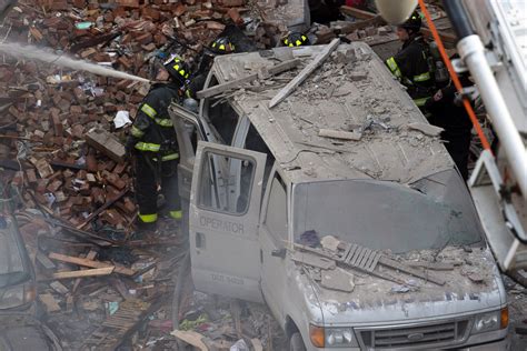 Explosion Causes Buildings To Collapse In Harlem Photos Image 181
