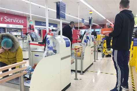 Kindness In Falkirk Tesco Shoppers Across District Thanked For Food