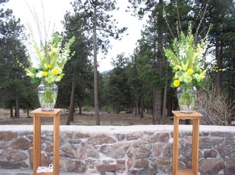 There are so many unique and customizable ideas for wedding arch decoration, such as wedding flowers, greenery, fabric, and so much. Capitol Inspiration: DIY Wedding Ceremony Altars | Capitol ...