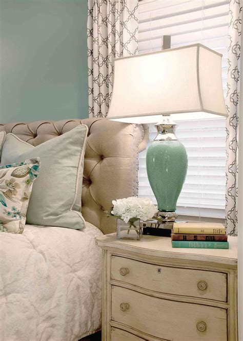 How To Decorate And Style Your Nightstand