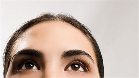 Hair Styles That Hide Forehead Wrinkles Do Bangs Make You Look Older