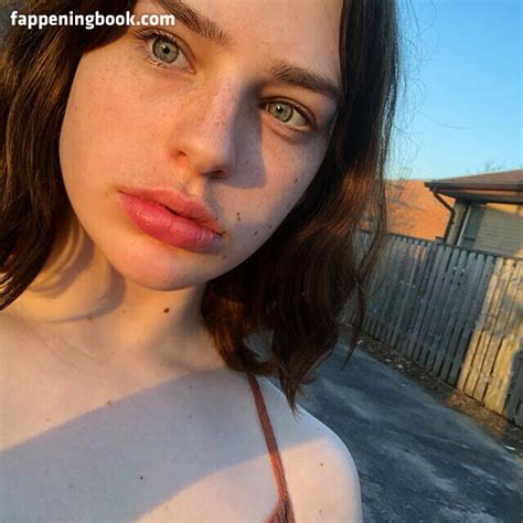 Simple Sprout Simple Sprout Nude Onlyfans Leaks The Fappening
