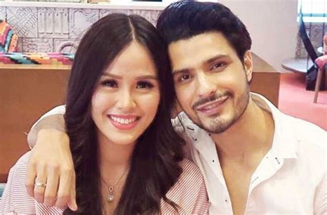 Vin Rana And His Wife Take Up Tiktoks ‘flip The Switch Challenge