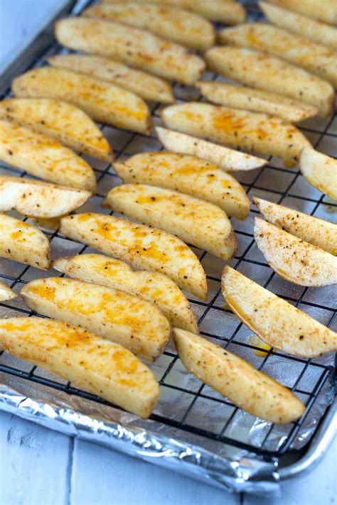 Oven Baked Potato Wedges With Dipping Sauce Jessica Gavin