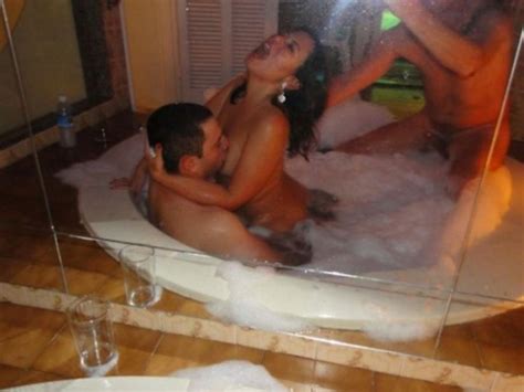 Hot Tub Wife Cuckold Pics And Ads