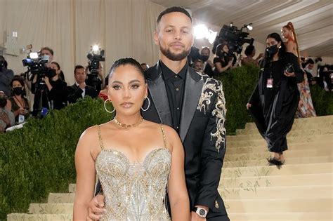 Ayesha Curry Receives Backlash For Posing Nude Fans Claim Hot Sex Picture