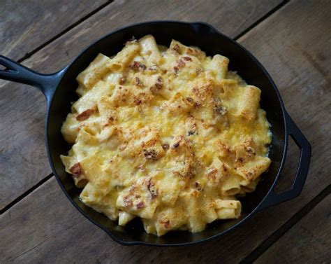 Creamy Pasta With Bacon And Cheese Recipe Sidechef