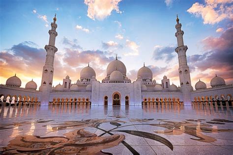 Abu Dhabis Sheikh Zayed Grand Mosque Named One Of The Best Three