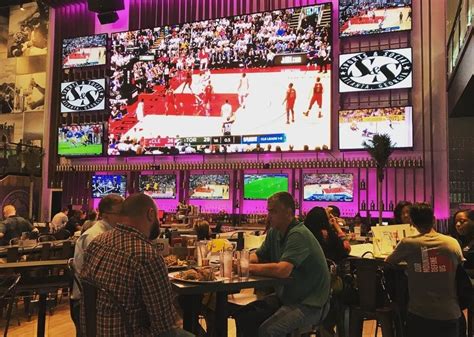 11 Awesome Sports Bars You Must Check Out In Atlanta Secret Atlanta