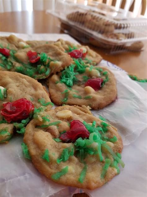 Macadamia Coconut Chip Cookies What S Cookin Italian Style Cuisine