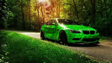 915 Green Car Hd Wallpapers Background Images Wallpaper Abyss