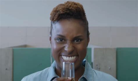 Issa Rae Is Making A 90s La Drama For Hbo Oyster Magazine