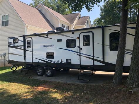 Cruiser Embrace EL310 | RVshare