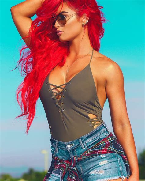 Pin By Mike On Wwe And Wwe Divas Red Hair Woman Eva Marie Natalie Eva Marie