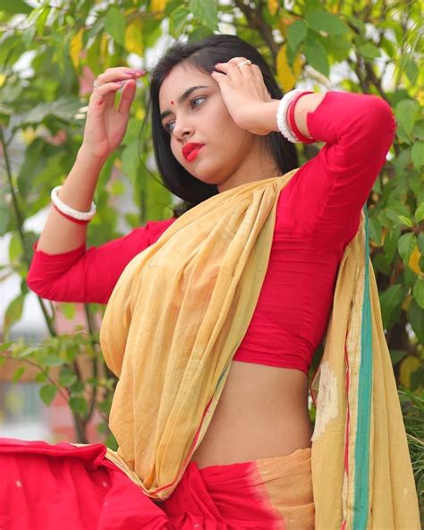 Saree Wali Ladki💃 Sareewaliladki • Instagram Photos And Videos Indian Girls Saree