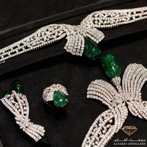 Al Fares Jewellery Kuwait Luxury Jewelry Jewelry Emerald Necklace