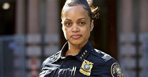 oakland police veteran danielle outlaw named philadelphia s 1st black female police chief cbs