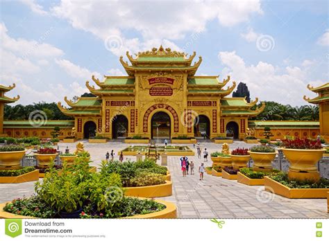 The dai nam van hien tourist park is built within a 22 hectare land with a total water surface of 10,000 square meters. Dai Nam Theme Park Near Ho Chi Minh City, Vietnam ...
