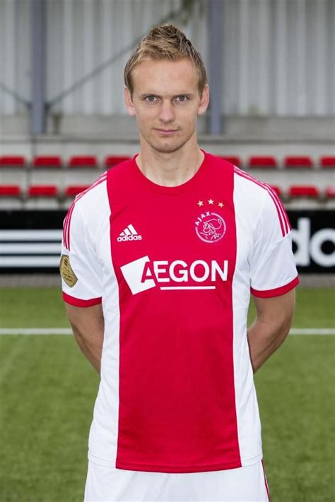 Toen hij 19 werd verlengde hij zijn contract tot juni 2013. Siem de Jong Ajax in 2021 | Voetbal, Voetballers ...