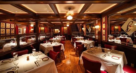 Danielle rollins' atlanta home, a 1970s georgian, is filled with unique character from her designing style which perfects the art of layering. Top Five Power Lunch Restaurants in Atlanta in 2017