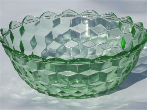 Cube Pattern Green Depression Glass Bowl Vintage Jeannette Cubist