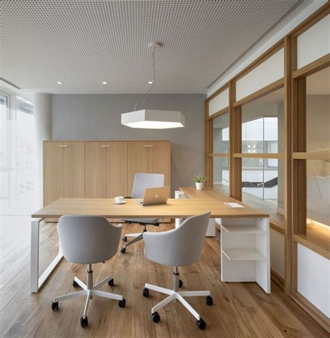Diseño De Oficinas En Madera Y Blanco En Navarra Diseñadas Por Sube