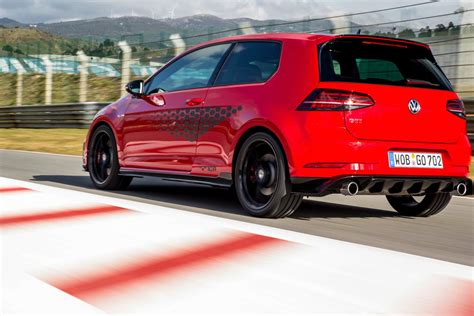 Vw Golf Gti Tcr Priced From £34135 In The Uk Deliveries Commence In
