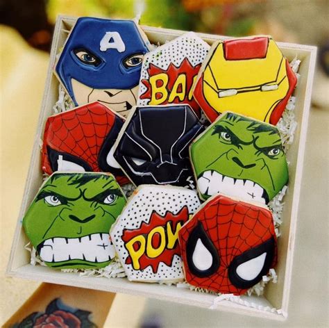 Pin By Pam Schwigen On Cookie Decorating Super Heros Avengers