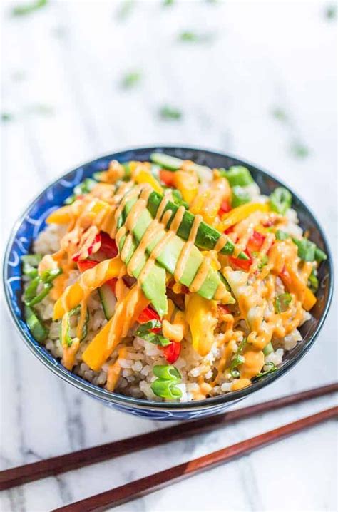 Ottimo con sushi, insalate, barbeque, panini e tutto il resto, pensaci. Mango Veggie Sushi Bowls with Sriracha Mayo | Recipe ...