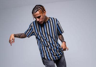 Raúl alejandro ocasio ruiz (born january 10, 1993), better known by his stage name rauw alejandro, is a puerto rican rapper, singer and composer. Rauw Alejandro: "El baile es mi marca" | Escenario ...