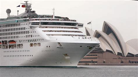 Up To 16000 Sun Princess Cruise Ship Passengers To Sue Over Gastro