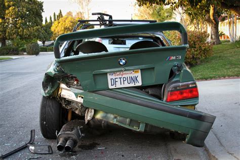 Bmw was tired of porsche winning everything. Distracted Driver Crashes Into Souped-up BMW E36 M3 News - Top Speed