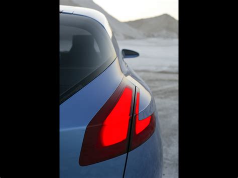 See our list of 8 automotive lemons and learn why they flopped. Album photo - Renault Egeus - Autonews