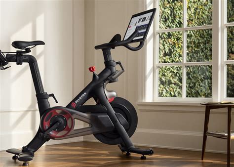 Peloton Indoor Cycling Spinning Bike 13734448 Hip And Healthy