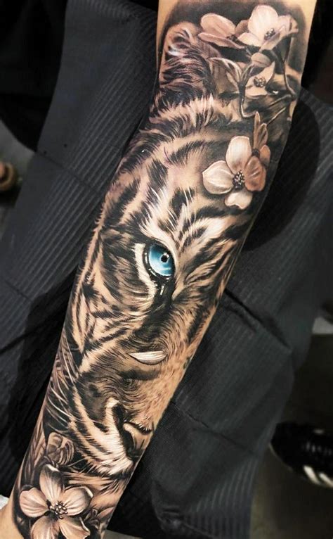 See more ideas about tiger tattoo, tiger tattoo design, tiger. Pin by Sanne Cordes on Tatted | Tiger tattoo sleeve ...