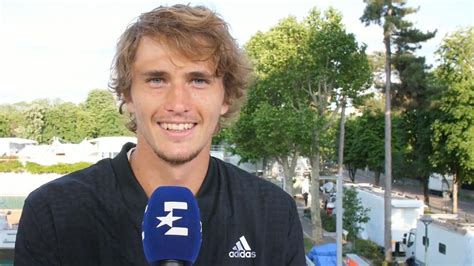 Zverev said he 'should not have played' after his french open last 16 loss on sunday to italian teenager jannik sinner and complained of feeling ap photo. VIDEO - Alexander Zverev geht auf Tennis-Zeitreise ...