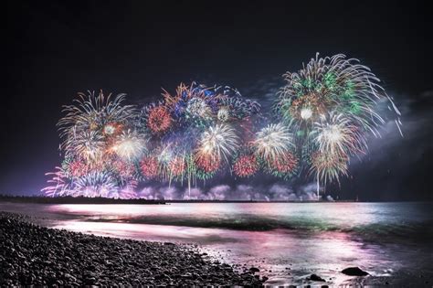 Sep 16, 2021 · 我國外交部製作「2021，台灣有你」（2021—taiwan, bringing people together）國慶影音短片，來慶祝2021年國慶；影片有「健康台灣、抗疫有你」、「民主. 2018國慶煙火｜光輝國慶，閃耀花蓮『 雙十煙火 』 · 算命的說我很愛吃