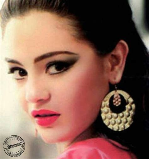 Her mother awatef hashem, who died in 1987, and her brother popular actor and guitarist omar khorshid. Sherihan ♡ Egyptian actress | Egyptian movies, Egyptian ...