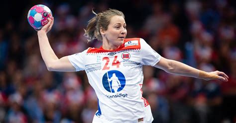 Retrouvez toutes les informations, calendriers et résultats sur la compétition sur le site internet de l'ehf euro 2020. Norway head up EHF EURO 2020 power rankings