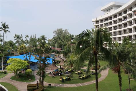 I did not personally stay in accommodation at golden sands, but i did enjoy a drink at the bar whilst waiting for the night markets to start. Golden Sands Resort Penang by Shangri-La: Hotel review