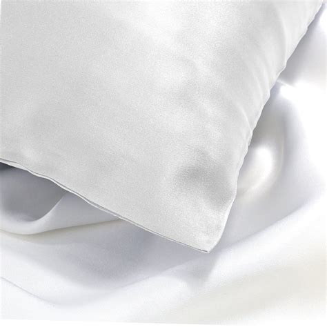 29 Ts For People Who Want Better Skin Best Silk Pillowcase Better