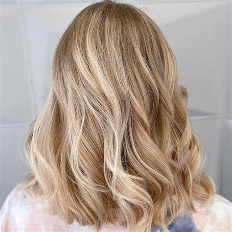 Actually if you compliment roche's hair he just might smooch. Sandy Blonde Hair Color Ideas & Formulas | Wella Professionals
