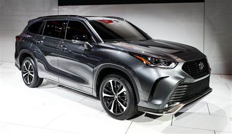 2022 Toyota Highlander Bronze Edition